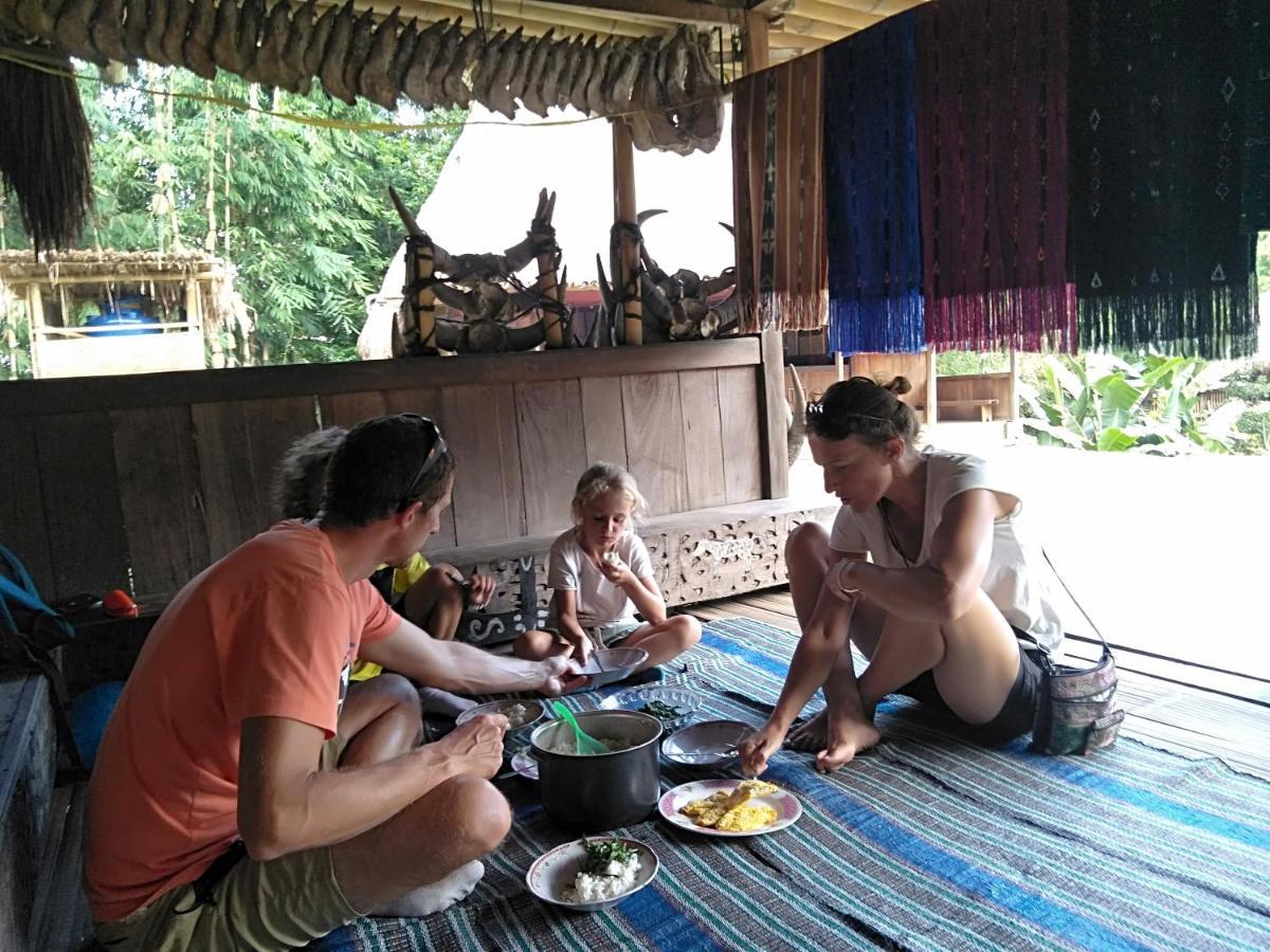 Arnolds Familly Homestay Bajawa Dış mekan fotoğraf