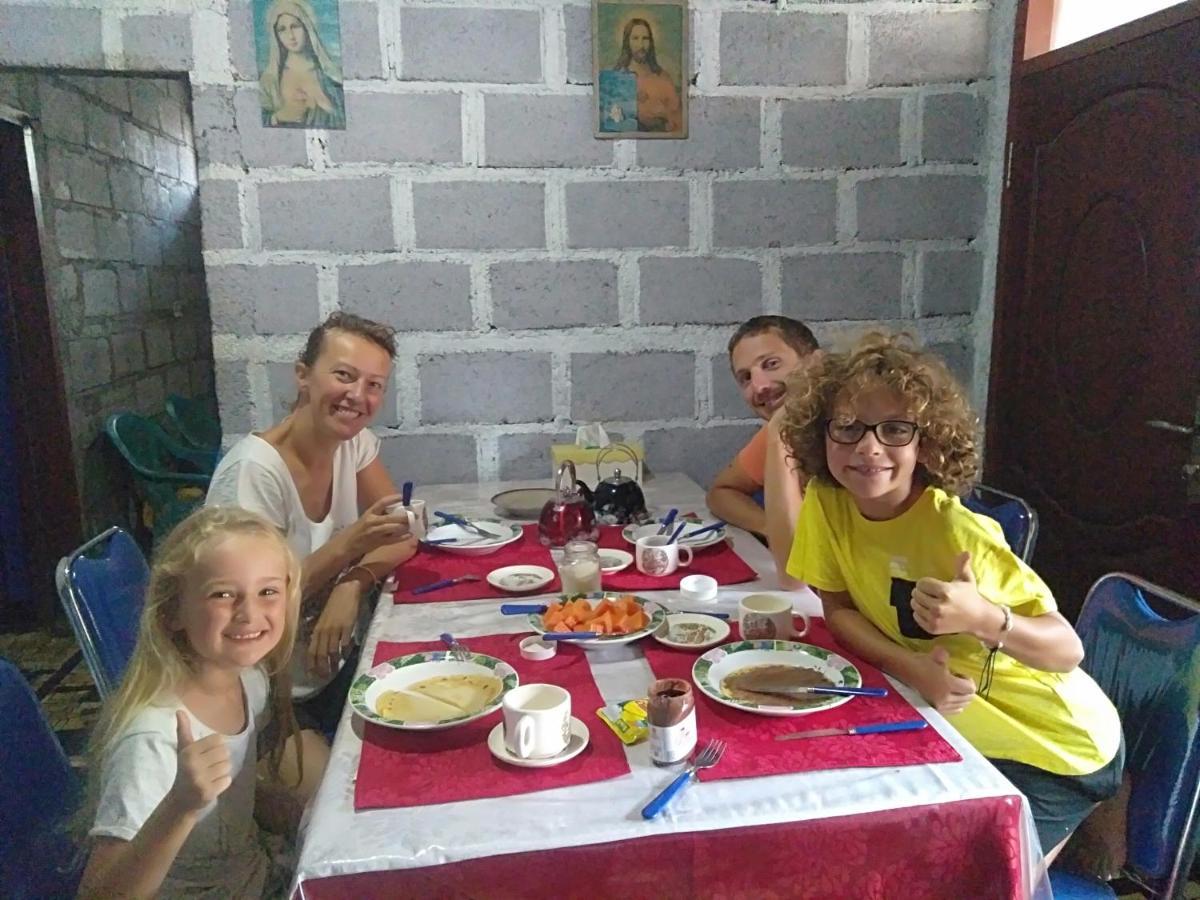 Arnolds Familly Homestay Bajawa Dış mekan fotoğraf