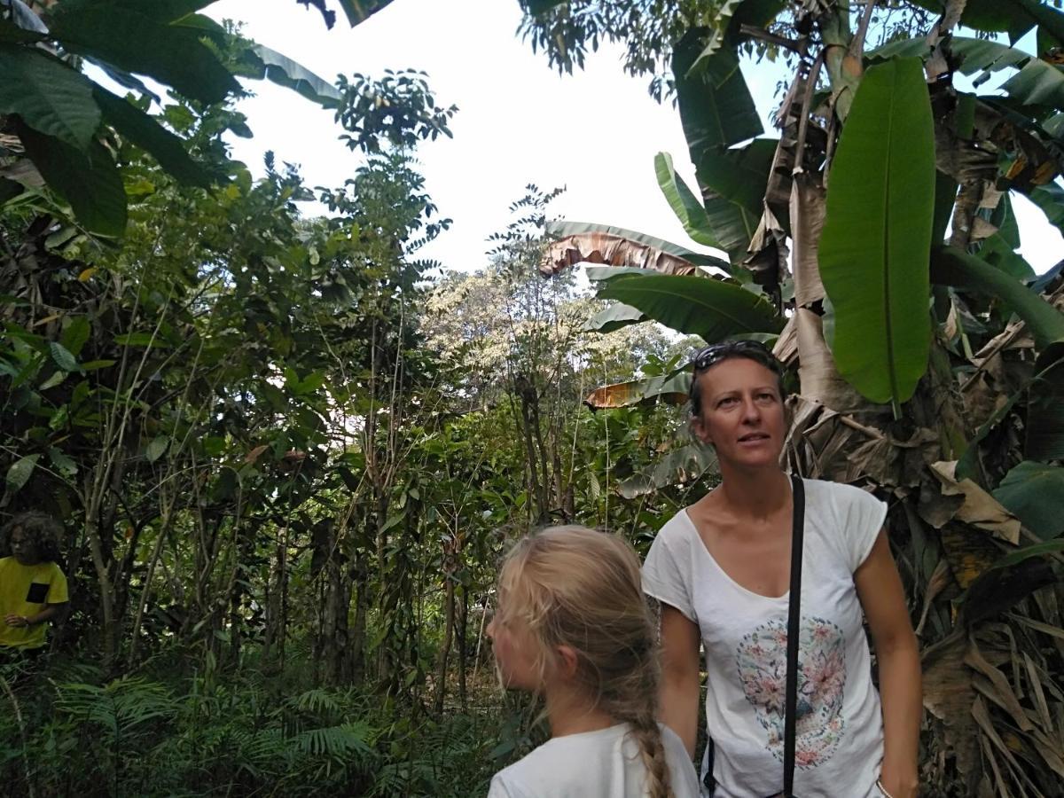 Arnolds Familly Homestay Bajawa Dış mekan fotoğraf