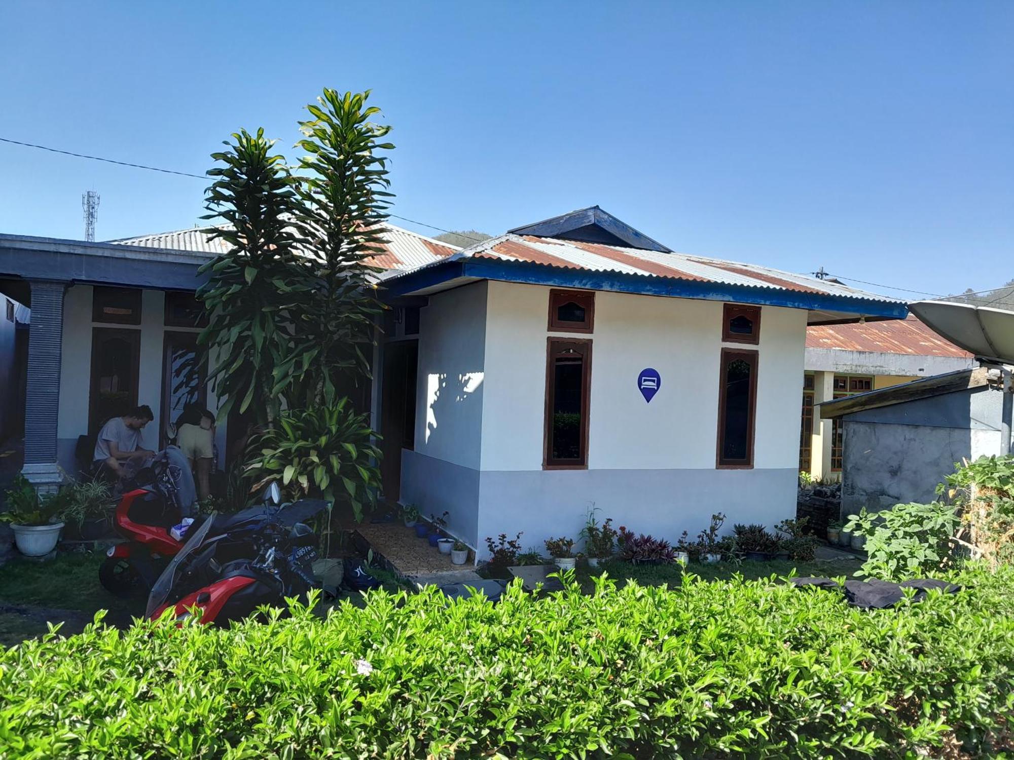 Arnolds Familly Homestay Bajawa Dış mekan fotoğraf