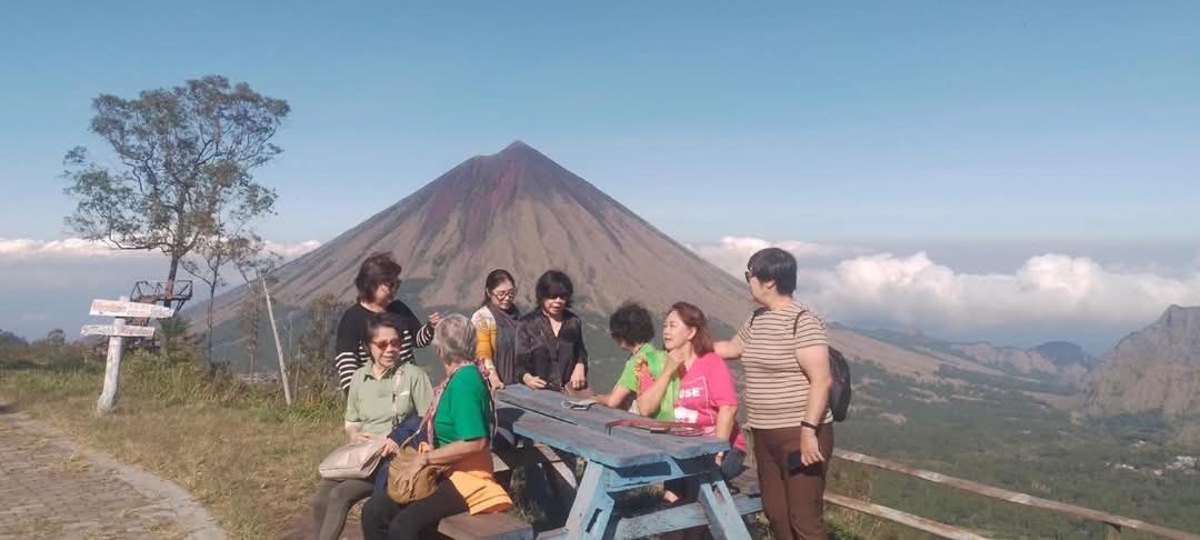 Arnolds Familly Homestay Bajawa Dış mekan fotoğraf